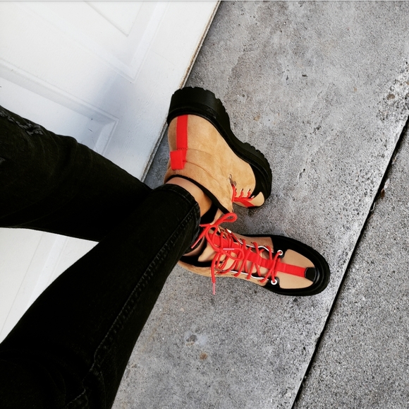 🚨END OF SUMMER SALE// platform combat boot camel - Picture 7 of 8